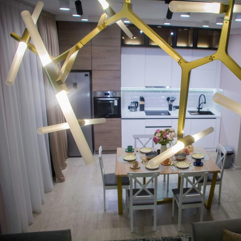 TOP Location - Deluxe Apartment Tamerlan Residence - Ferienwohnung Schymkent