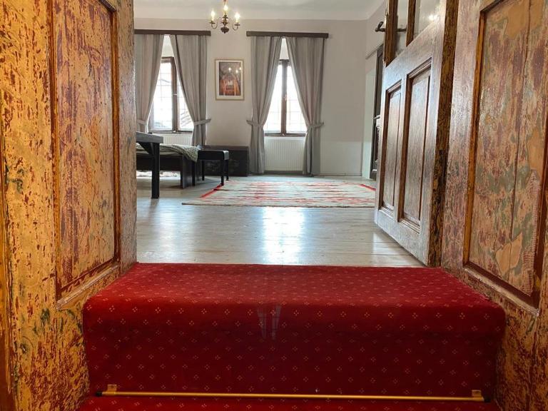 Casa Poetului - B&B Sibiu