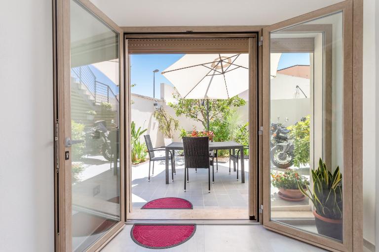 Casa L'ANGOLO FIORITO - Ferienwohnung Cabras