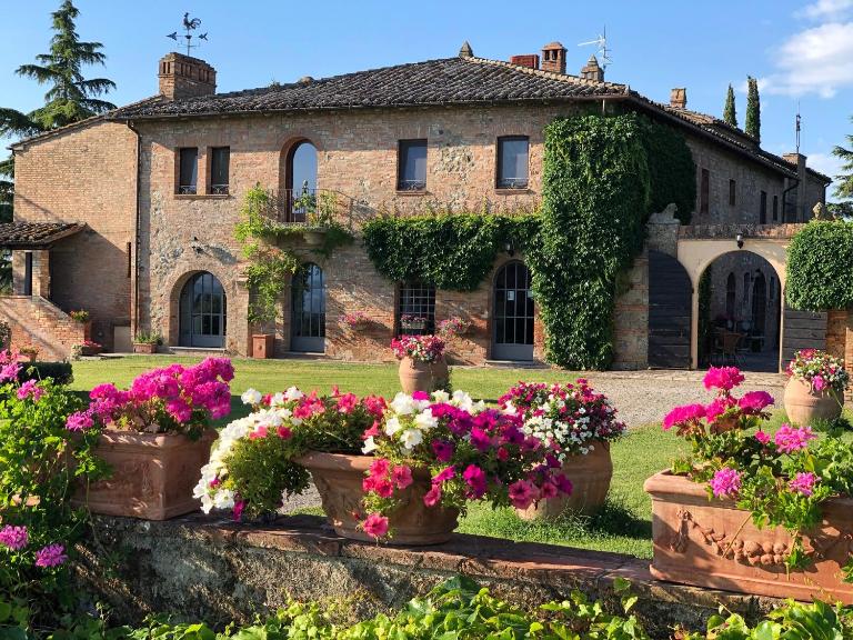Agriturismo Macciangrosso Casale Piccolomini - B&B Chiusi
