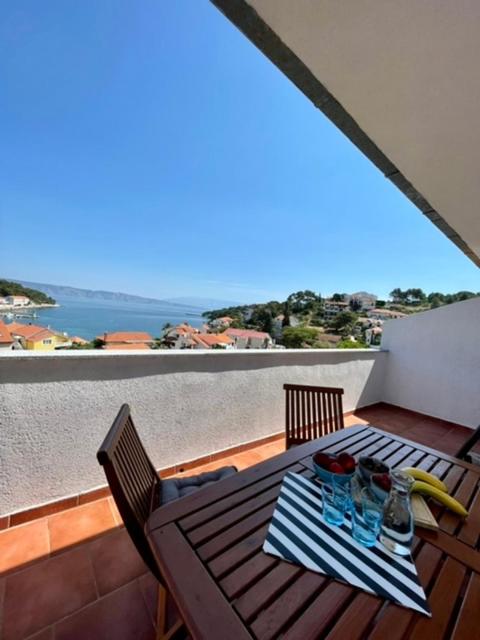 Apartment Frina I, Island Hvar - B&B Jelsa
