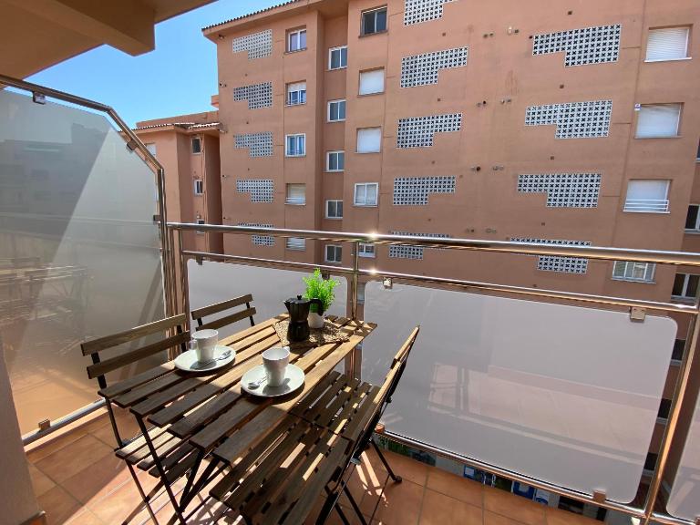 Apartamentos AR Isern - B&B Blanes