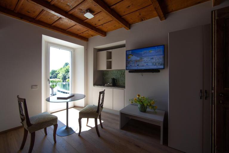Casa Castagna 1620 - B&B Mergozzo