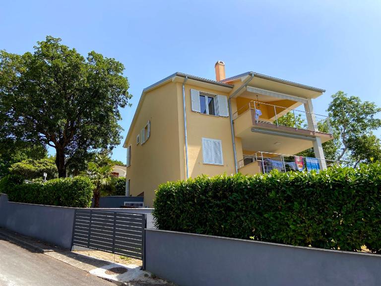 Villa Rudy Holiday Home - Bed and Breakfast Njivice