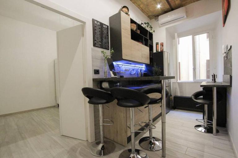 Elegant apartment in Inner City at Vatican - NETFLIX and Optical fiber - B&B Roma