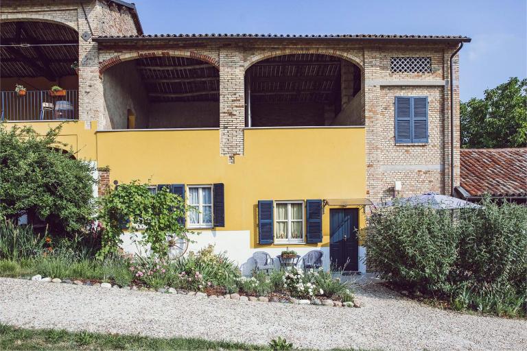 Pet and Breakfast Pet Friendly Country House - B&B Moncalvo