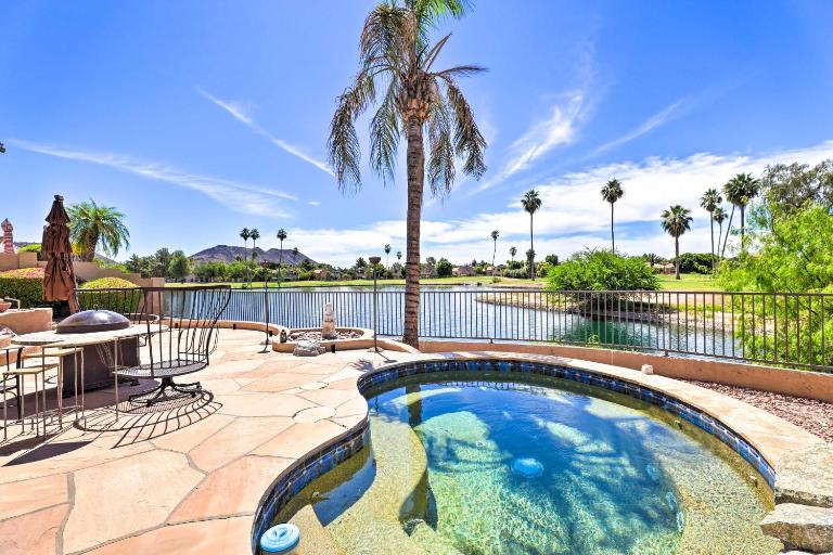 Spa, Furnished Patio: Upscale Phoenix Oasis! - Chambres d'hôtes Peoria