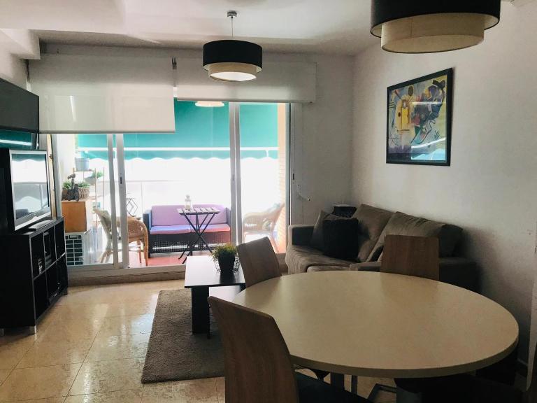 Precioso apartamento en la playa de Gandia - Ferienwohnung Los Mártires