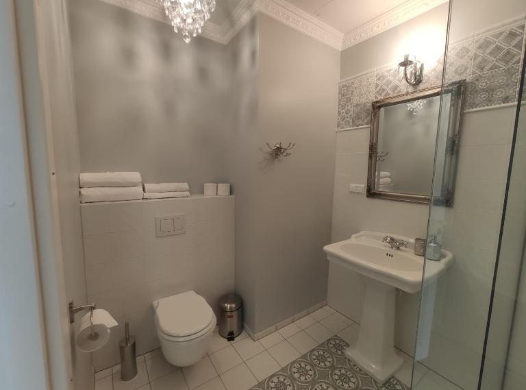 Raudteevalitsuse Villa - B&B Pärnu