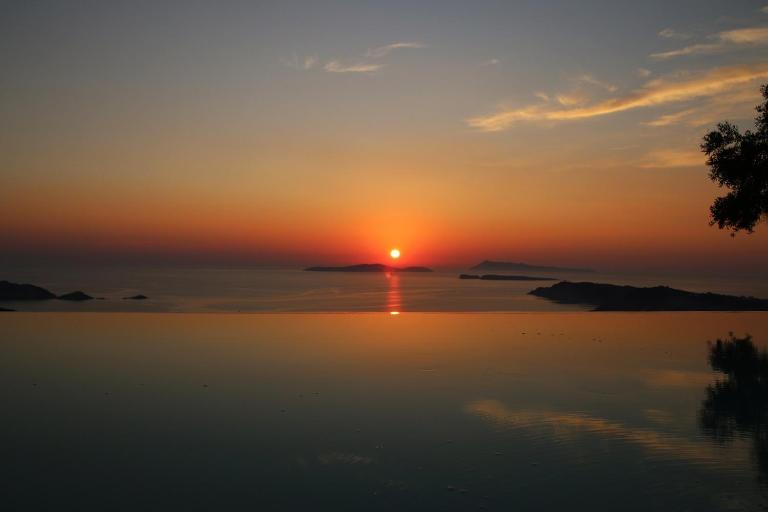 Sunset Sea View Villa 2 - B&B Ágios Geórgios