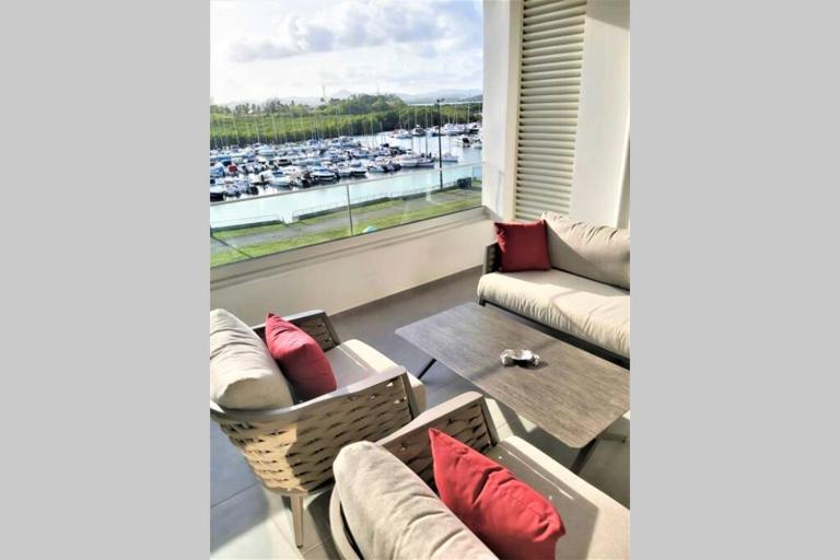 Appartement neuf vue Marina étang Z'abricot FDF - B&B Fort-de-France