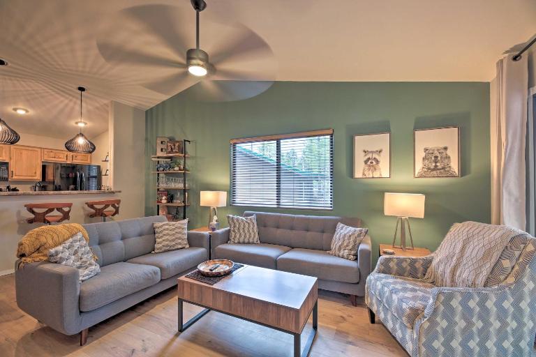 Trail Access: Pet-Friendly Cabin in Show Low! - Chambres d'hôtes Show Low