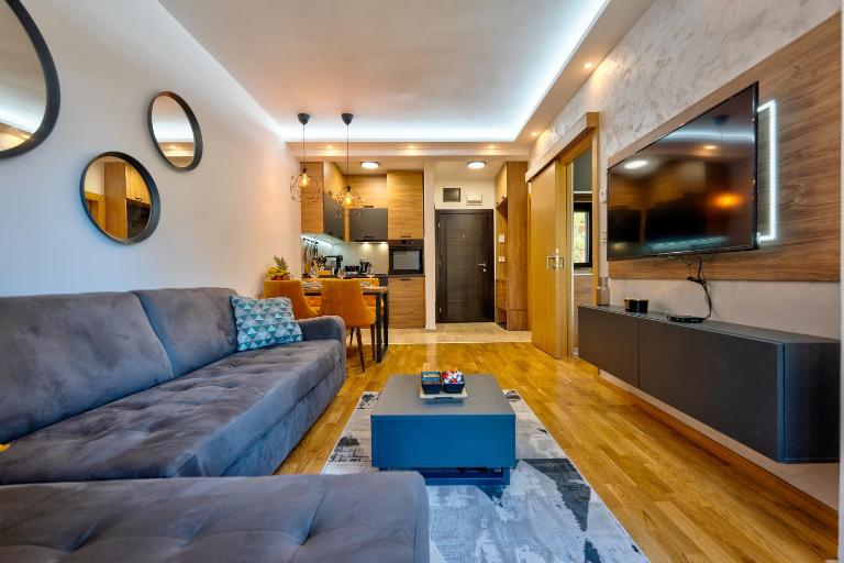 Apartman CROWN Zlatibor Vila Leonardo 6 - Ferienwohnung Zlatibor