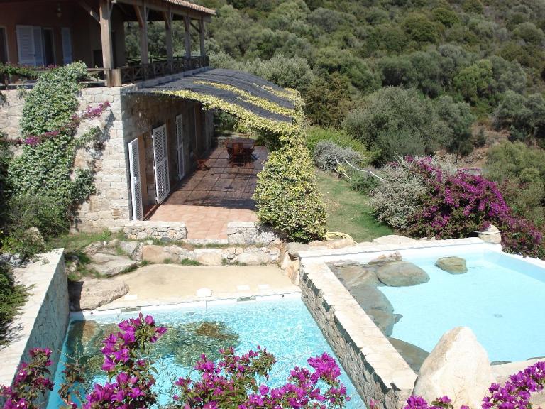 Villas Valinco Capicciolo vue-proche mer-piscines - B&B Olmeto