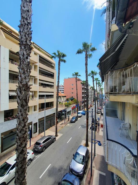 Appartement plages Juan les Pins climatisé 3 pièces - B&B Juan-les-Pins