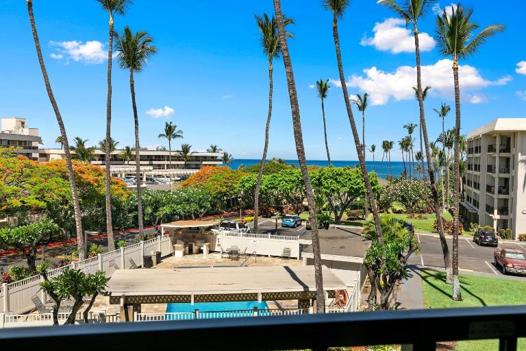 Kihei Akahi D-211 - B&B Wailea