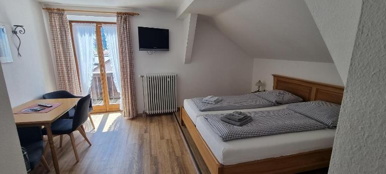 Gasthof zum Rassen - B&B Garmisch-Partenkirchen