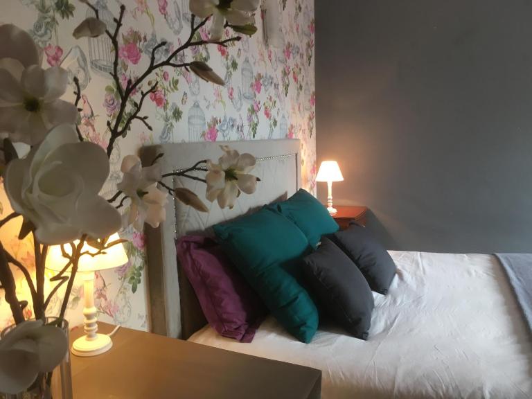 Auprès du château - B&B Brézé