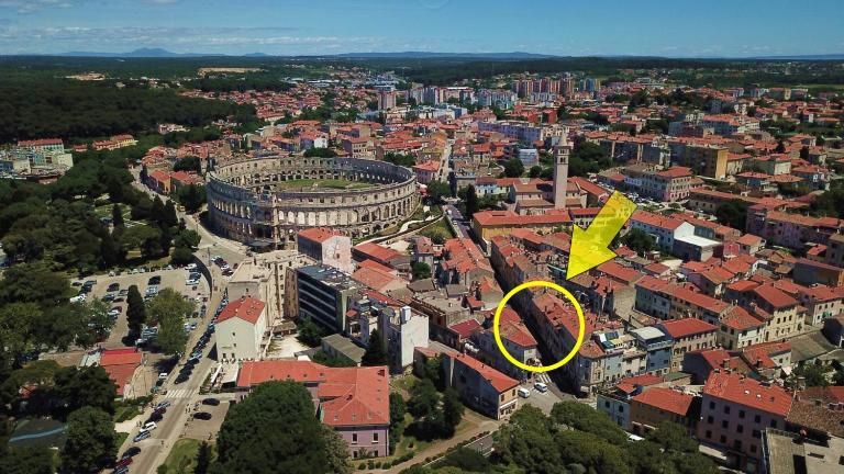 Apartman Amfiteatar Franko - Ferienwohnung Pula