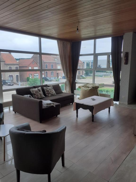Wenceslas Cobergher Penthouse - Bed and Breakfast Boutersem