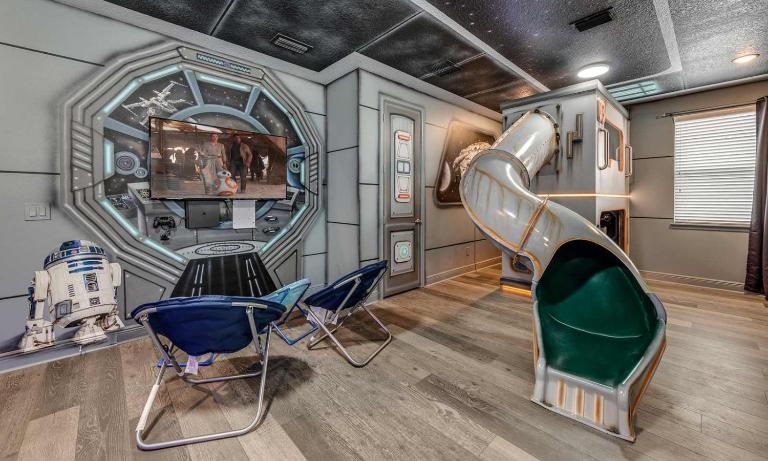 Marvelous 5 Bdrm Villa with Galactic Themed Bedroom at Encore - B&B Orlando