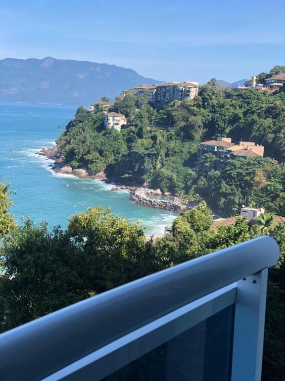 Apto no Porto Real Resort com vista mar, piscina oceânica e lazer - B&B Mangaratiba