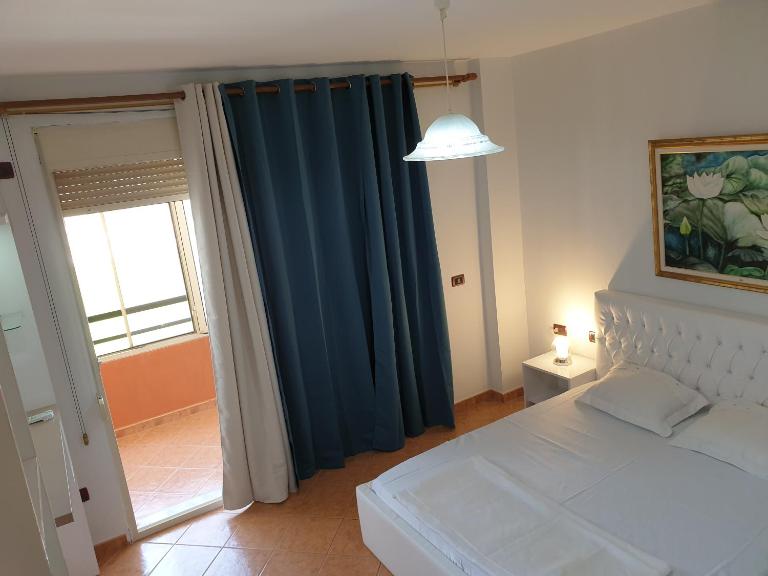 ASTA Apartments 2 - Bed and Breakfast Vlorë
