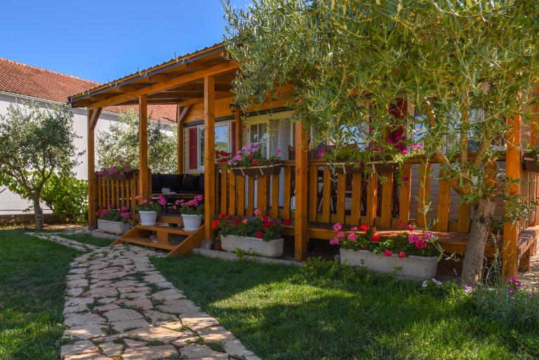 House Matea - Ferienwohnung Bilice