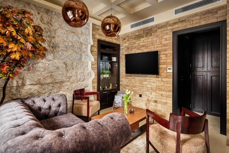 Apartment Lav in the City Centre - B&B Kotor