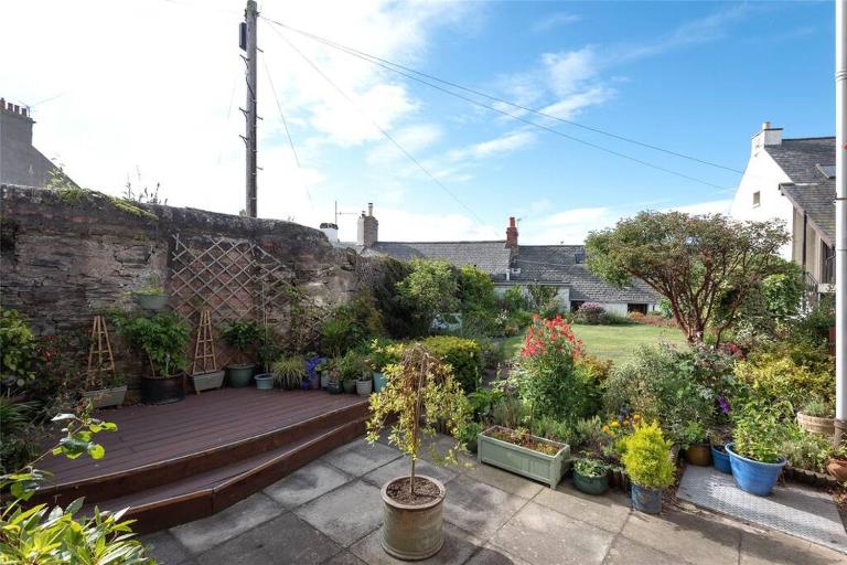 The Colours Riverside apartment with garden - B&B Portaferry