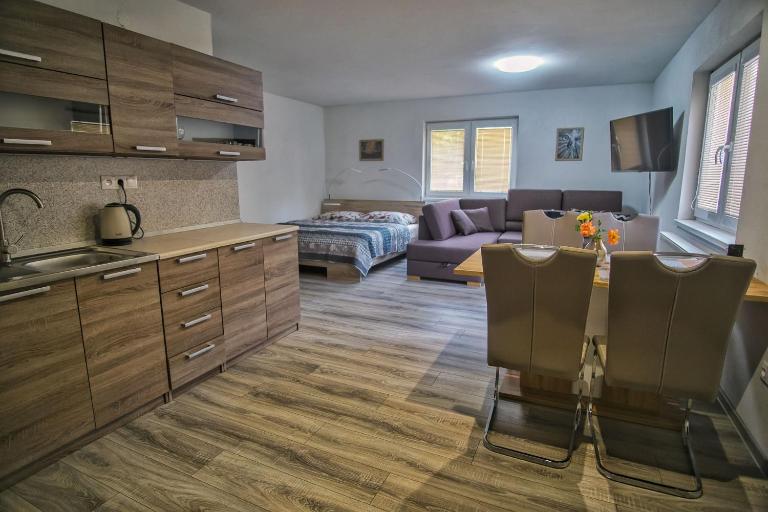 BIKE apartments 3 - Ferienwohnung Hodruša