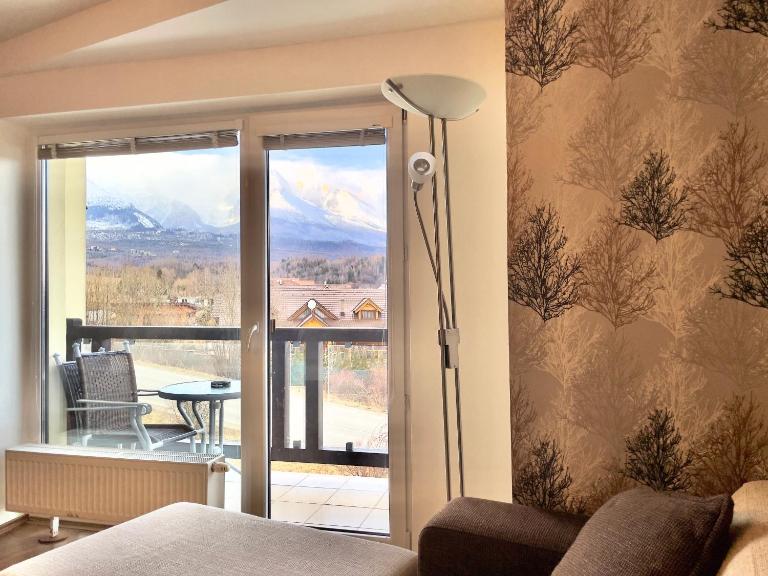 High Tatras apartment with an amazing view - B&B Nová Lesná