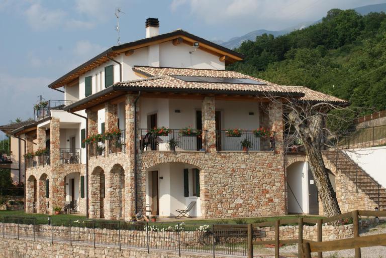 La Casa Di Pericle - B&B Brenzone