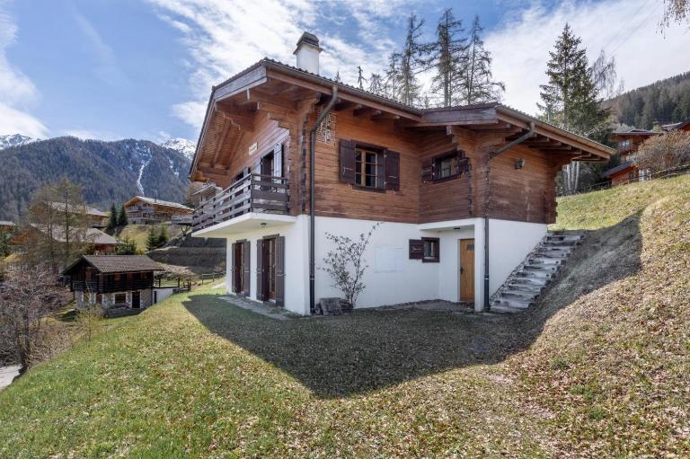 Chalet Anne Sophie - B&B Riddes