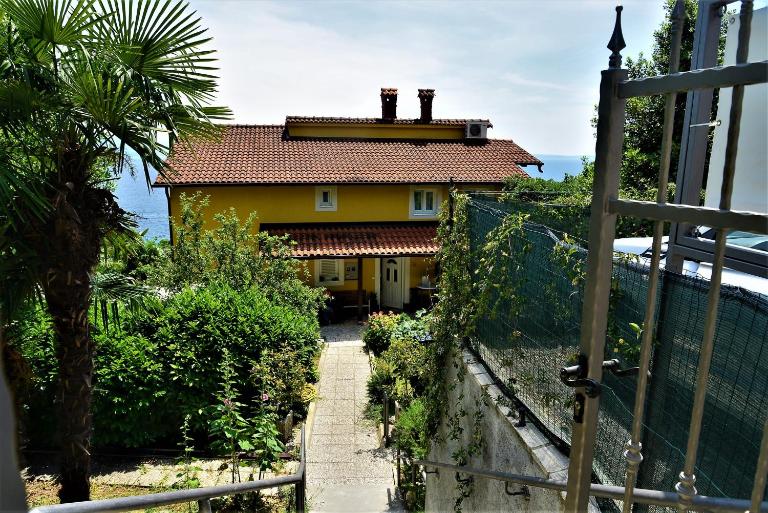 Apartments and Rooms Vila Irma - B&B Opatija