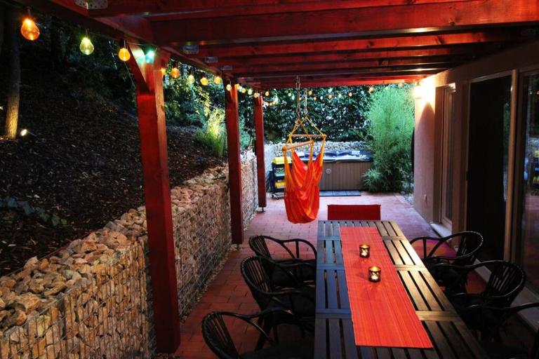 Peaceful Designer Home 50 meters from Lake Balaton, Ideal for Families - Bed and Breakfast Balatonakarattya