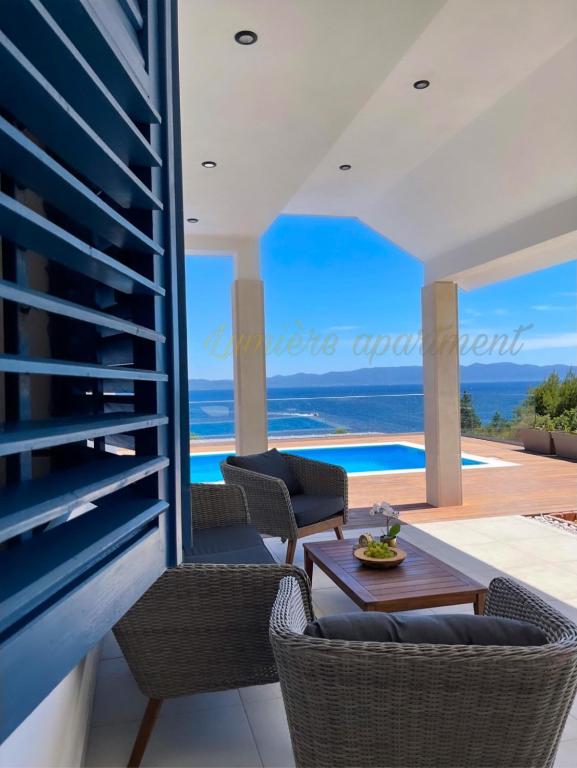 Seaview pool apartment-Lumière, Island Hvar-Gdinj - B&B Visoka