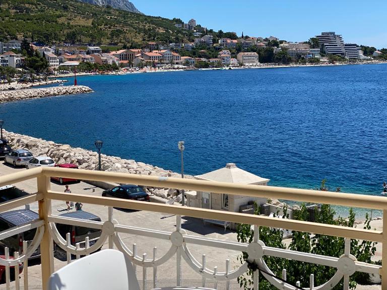 Villa Leo Beach Apartment - B&B Podgora
