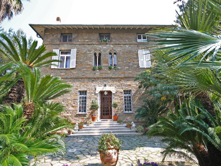 La Casa di Anny camere di Charme - B&B Diano Marina