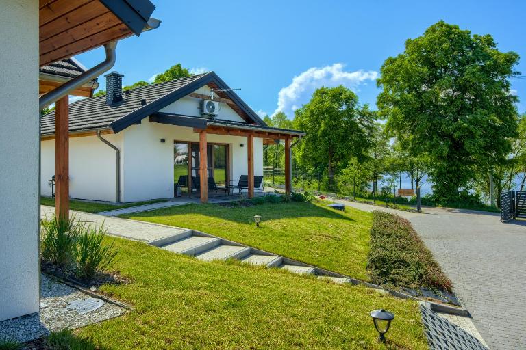 Krzywe Zwierciadło - B&B Mrągowo