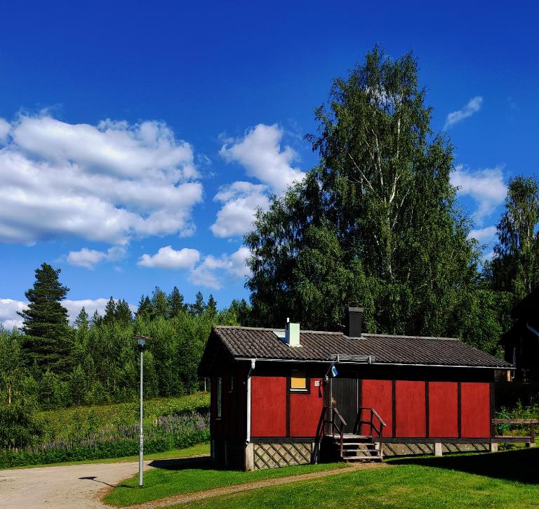 Ekesberget Stugby stuga 15 - Chambres d'hôtes Ekshärad