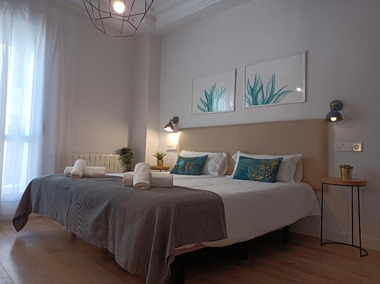 Pension Boutique Doña Urraca - B&B Burgos