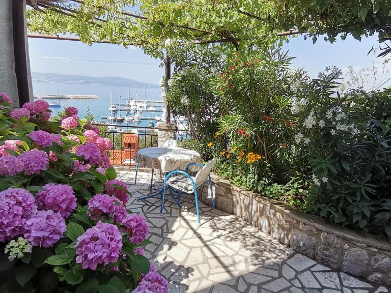 Holiday house Belavista - B&B Novi Vinodolski