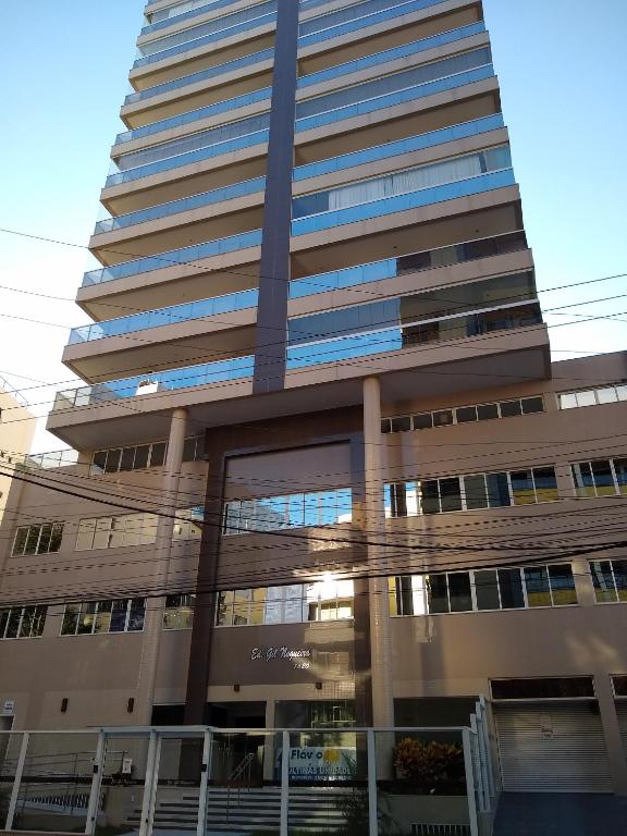 Edf Gil Nogueira - Praia do Morro - GUARAPARI - ES - Brasil - 4º Andar TELA Proteção - FRENTE Sol Manhã - 02 quartos com Split - WIFI - Varanda Gourmet com CHURRASQUEIRA - 02 elevadores - 01 Vaga - PISCINA - Sauna - Portaria 24 HRS - 50m da Praia do Morro - B&B Guarapari