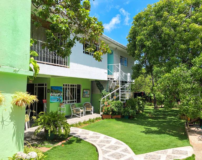 Posada Nativa Bernard Place - B&B San Andrés