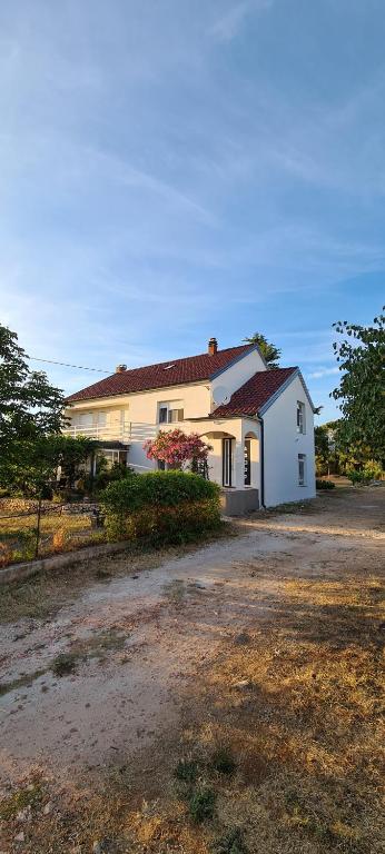 Apartment Brigitte - B&B Vrsi
