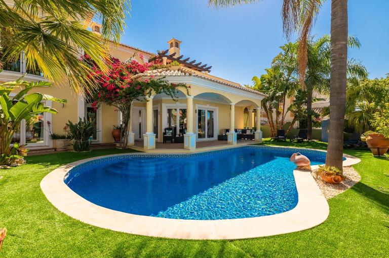 Oásis Tropical, Jardim e Piscina! - B&B Portimão