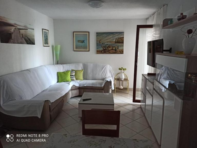 Apartman Robertino 1966 - Chambres d'hôtes Makarska