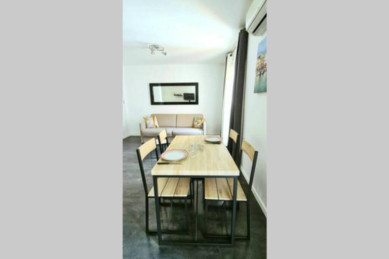 LE PITCHOUNE - Hyper centre - Climatisation - B&B Cassis