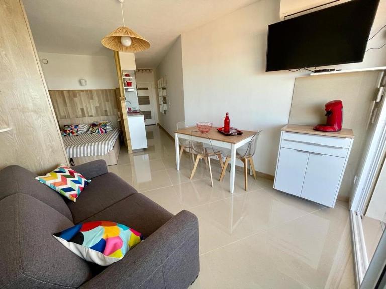 Superbe Studio Le pavois - B&B Antibes
